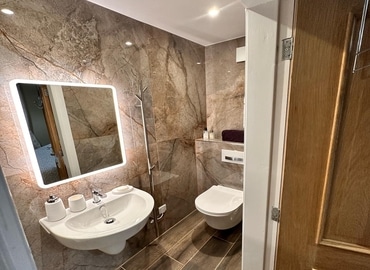 Bathroom Renovations With Arcadia Builders
